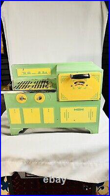 Vintage LG. EMPIRE NO. 215 ELECTRIC CHILD'S TOY STOVE/RANGE NICE WORKS F/ SHIP