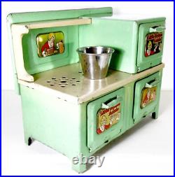 Vintage Little Orphan Annie Child's Electric Toy Stove with Oven Range (1930's)