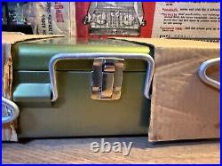 Vintage, New In Box Bernzomatic 2 Burner Camp Stove Avocado Green USA