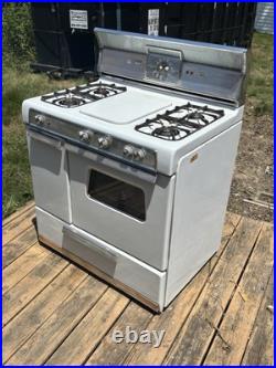 Vintage / Retro 1950s Kenmore Stove / Oven. Unsure If Working. As-is Condition
