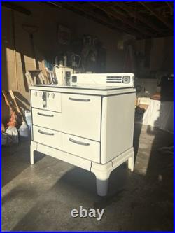 Vintage Roper White Enamel Gas Stove 1940s Antique Kitchen Range Chrome Handles