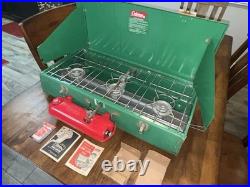 Vintage Unfired 1973 Coleman Model 426D 3-Burner Camp Stove Green