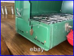 Vintage Unfired 1973 Coleman Model 426D 3-Burner Camp Stove Green