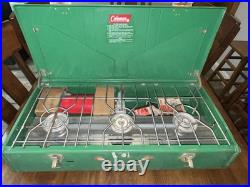 Vintage Unfired 1973 Coleman Model 426D 3-Burner Camp Stove Green