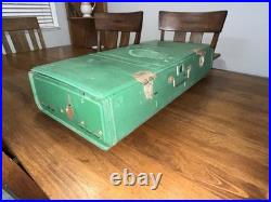 Vintage Unfired 1973 Coleman Model 426D 3-Burner Camp Stove Green