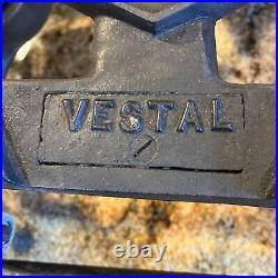 Vintage VESTAL Cast Iron Gas 2 Burner Cook Stove Read