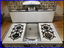 Vintage White Wedgewood Stove, 4 Burners/Griddle, Oven/Broiler, 40 All Original