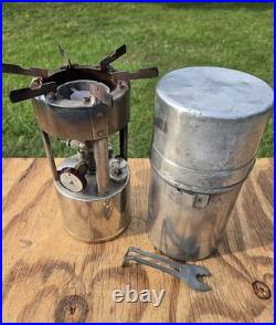 Vtg Coleman 530 Military Single Burner B-46 GI Pocket Stove withCase Funnel Wrench