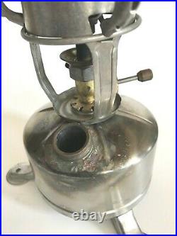 WW2 US MILITARY Single Burner Field Stove and Container CM MFG 1945 WWII