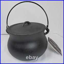 Witchy! Smith & Clark Ironworks Cast Iron Pre-Seasoned 4 Qt Cauldron w Lid Black